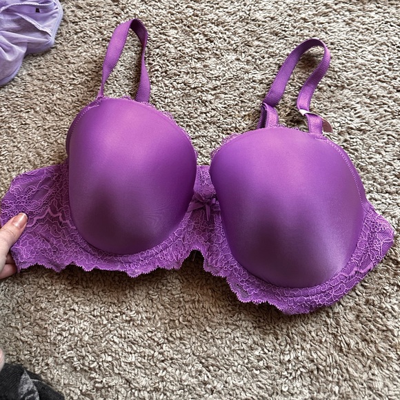 Victoria’s Secret Dream Angels Demi Bra - Picture 2 of 4